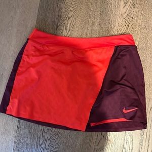 Nike women’s tennis skirt medium